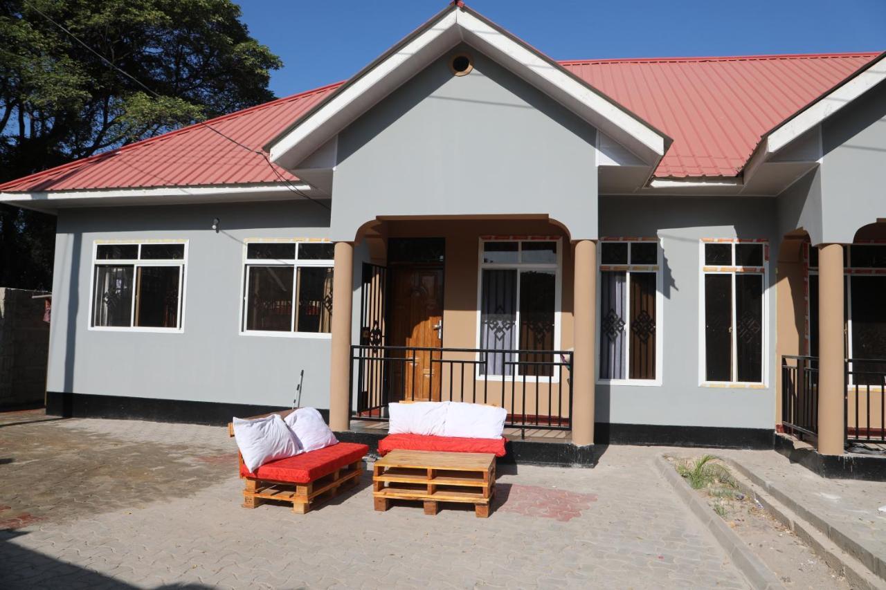 Pearl Lulu Modern Bnb Homestay Dar es Salaam Ngoại thất bức ảnh