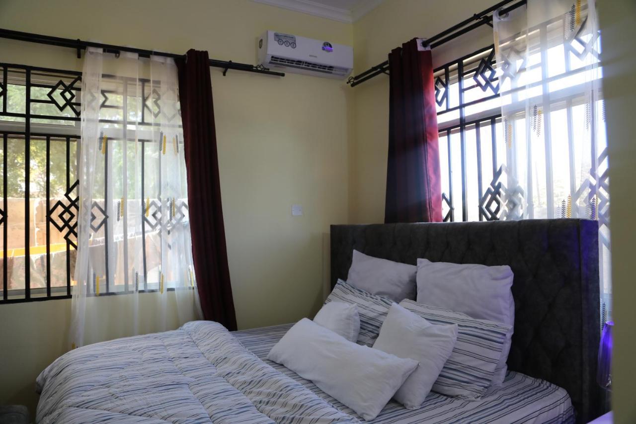 Pearl Lulu Modern Bnb Homestay Dar es Salaam Ngoại thất bức ảnh